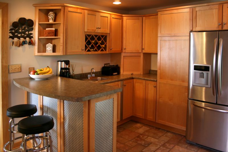 Kitchen Cabinets Refacing in Muncie, IN